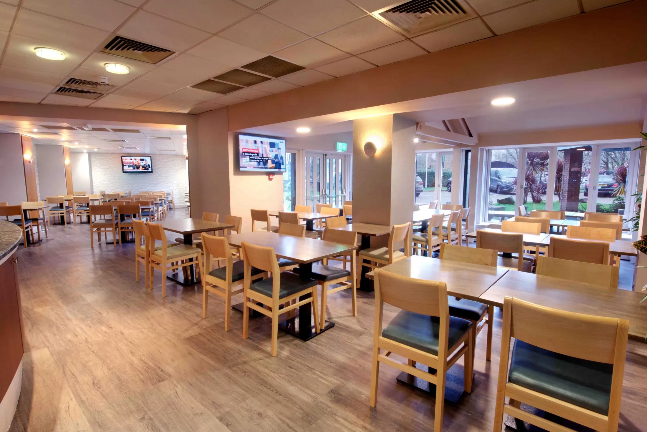 Eat & Drink | Breakfast, Lunch & Dinner | Waterloo Hub Hotel, London